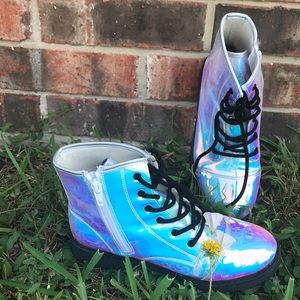 This boots are low ,there very comfortable , cute